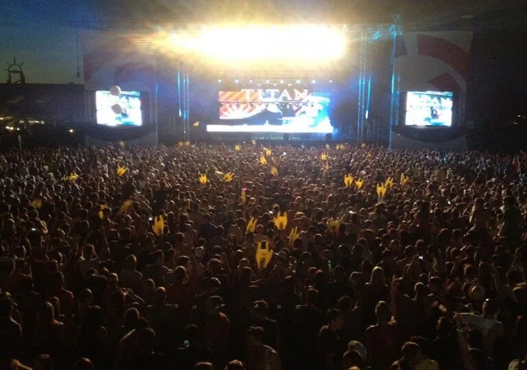 Paul Kalkbrenner Crowd